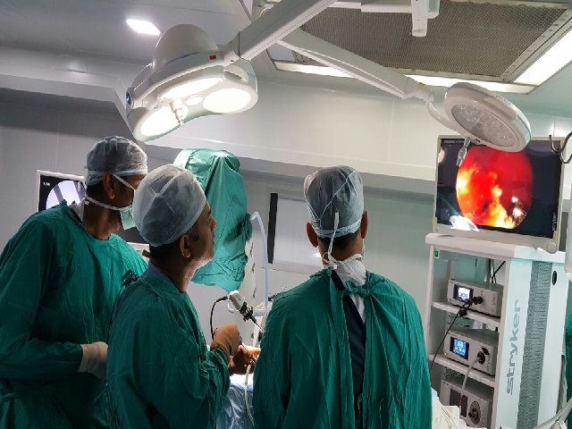 Performing Stone Surgery With Laser At World`s Best Modular Operation Theatre